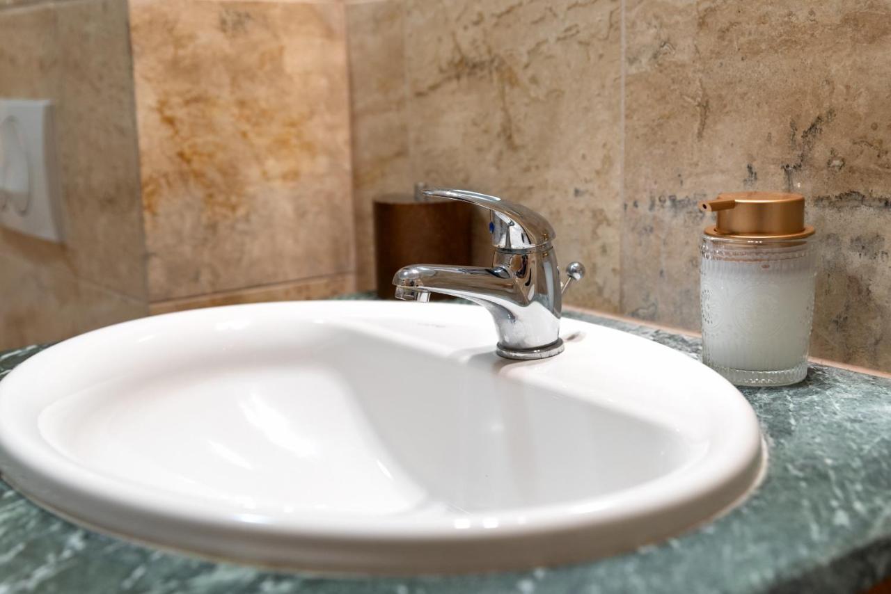 Artemisia Luxury Apartments Azraq Budapest Luaran gambar